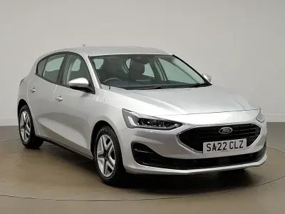 Usado Ford Focus Trend 120 HP (88 kW) 2022 Prateado Citadino