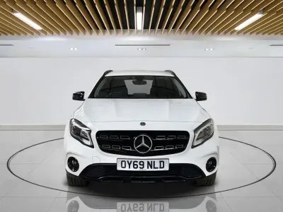 Used Mercedes GLA180 Urban 122 HP (89 kW) 2019 White SUV