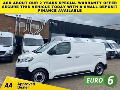 Used Citroën Dispatch 100 HP (73 kW) 2020 White MPV
