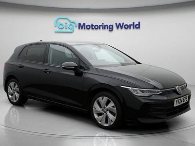 Second-hand VW Golf VIII Match 148 CP (108 kW) 2024 Negru Hatchback