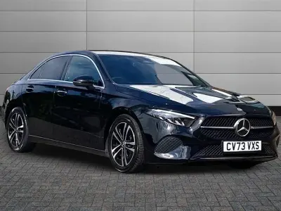 Używany Mercedes A200 Executive 163 KM (119 kW) 2023 Czarny Sedan/Limuzyna