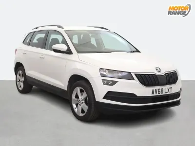 Used Skoda Karoq SE 115 HP (84 kW) 2018 White SUV