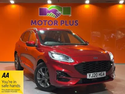 Usado Ford Kuga ST-Line 120 HP (88 kW) 2021 Vermelho SUV