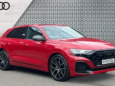 Used Audi Q8 Comfort 340 HP (250 kW) 2025 Red SUV