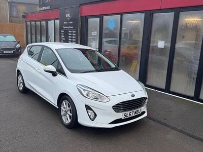 Used Ford Fiesta Zetec 70 HP (51 kW) 2017 White Hatchback