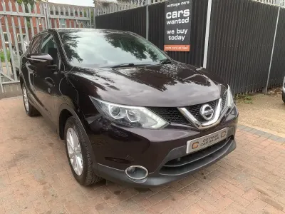 Used Nissan Qashqai Acenta Premium 115 HP (84 kW) 2014 Black SUV