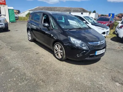 Used Vauxhall Zafira SRi 140 HP (102 kW) 2015 Black MPV