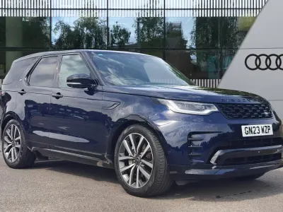 Used Land Rover Discovery 5 SE Dynamic 2023 Blue SUV
