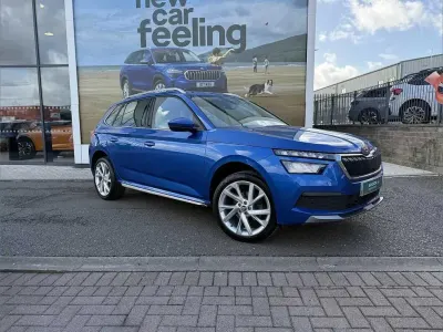 Used Skoda Kamiq SE L Executive 147 HP (108 kW) 2022 Race blue metallic SUV