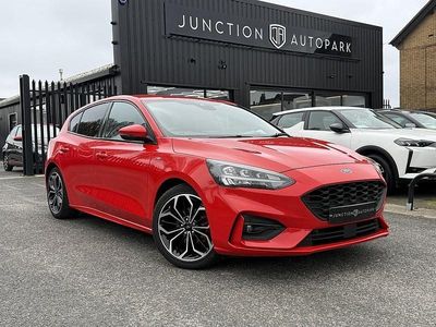 Used Ford Focus ST-Line X 155 HP (114 kW) 2021 Red Hatchback