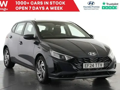 Używany Hyundai i20 Advanced 90 KM (66 kW) 2024 Szary Hatchback