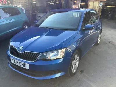 Used Skoda Fabia SE 90 HP (66 kW) 2016 Blue Hatchback