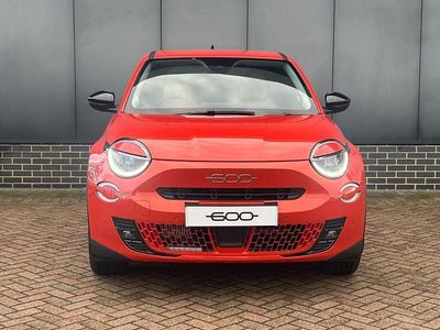 New Fiat 600 La Prima 99 HP (72 kW) 2025 Orange SUV