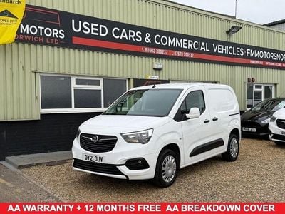 Second-hand Vauxhall Combo Sportive 100 CP (73 kW) 2021 Alb Monovolum