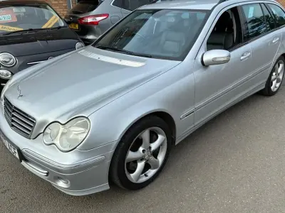 Używany Mercedes C200