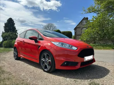 Usado Ford Fiesta ST 2015 Laranja Citadino