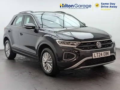 Used VW T-Roc Life 150 HP (110 kW) 2024 Black SUV