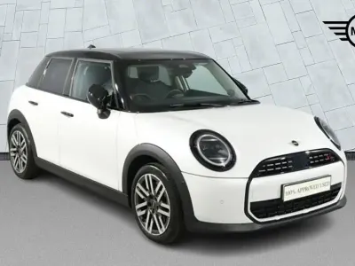 Used Mini Cooper S Hatch 201 HP (147 kW) 2025 White Hatchback