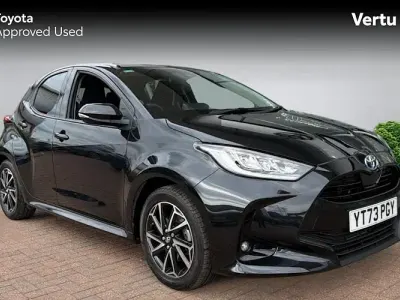 Used Toyota Yaris Design 116 HP (85 kW) 2023 Black Hatchback