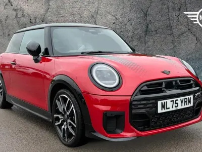 Used Mini Cooper S Hatch 201 HP (147 kW) 2025 Red Hatchback