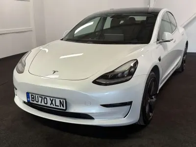 Używany Tesla Model 3 Long Range AWD 366 kW (498 KM) 2020 Biały Sedan/Limuzyna