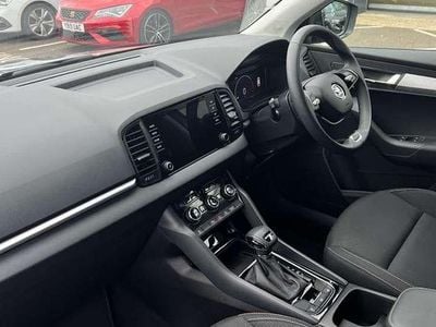 Używany Skoda Karoq SE Drive 150 KM (110 kW) 2025 Szary SUV