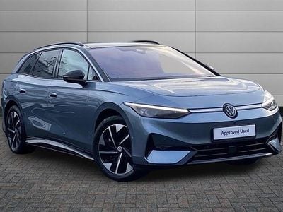 New VW ID.7 Pro 210 kW (286 HP) 2026 Stone washed blue with black roof Estate