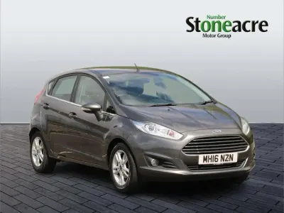 Used Ford Fiesta Zetec 80 HP (58 kW) 2016 Grey Hatchback
