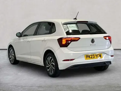 Used VW Polo Life 95 HP (69 kW) 2023 White Hatchback