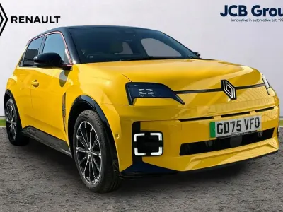 Used Renault R5 Iconic 88 kW (120 HP) 2026 Hatchback
