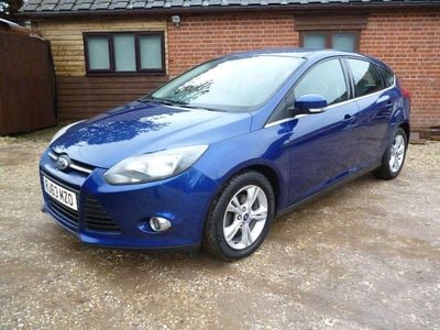 Blue Used 2014 Ford Focus Zetec Hatchback | £4,995 (Good price)