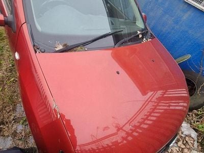 Used Dacia Logan MCV Lauréate 2013 Red Estate