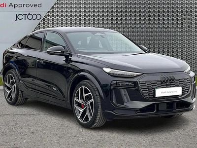 Begagnad Audi Q6 e-tron Advanced 284 kW (387 HK) 2025 Svart SUV