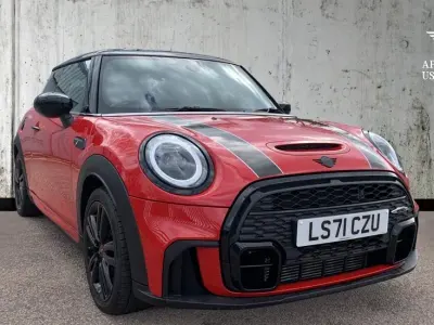 Used Mini Cooper S Sport 192 HP (141 kW) 2021 Red Hatchback