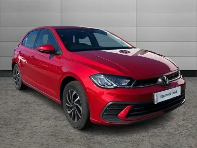 Used VW Polo Life 95 HP (69 kW) 2023 Red Hatchback