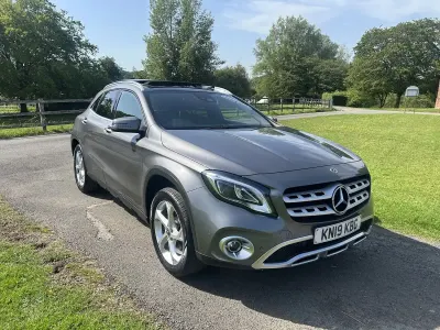 Used Mercedes GLA200 Premium Plus 156 HP (114 kW) 2019 Grey SUV