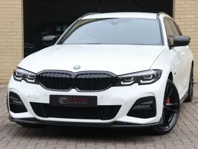 Usado BMW 330e M Sport 2021 Blanco Familiar