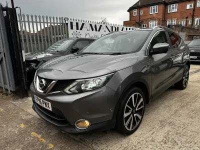 Usado Nissan Qashqai Tekna 115 CV (84 kW) 2016 Gris SUV