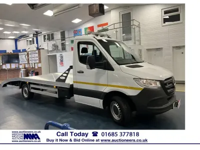 Used Mercedes Sprinter Progressive 150 HP (110 kW) 2021 White Van