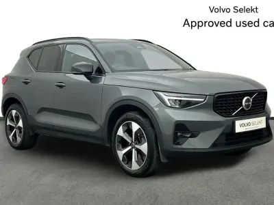 Used Volvo XC40 Plus 194 HP (142 kW) 2025 Green SUV