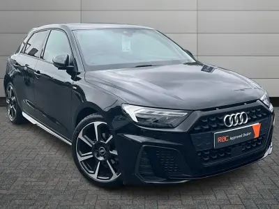 Usado Audi A1 Black Edition 147 HP (108 kW) 2022 Preto SUV