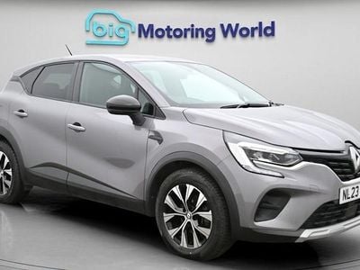 Second-hand Renault Captur Evolution 143 CP (105 kW) 2023 Gri SUV