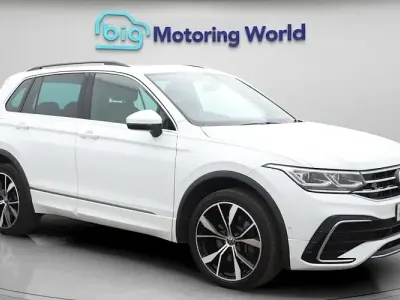 Używany VW Tiguan R-line 245 KM (180 kW) 2023 Biały SUV