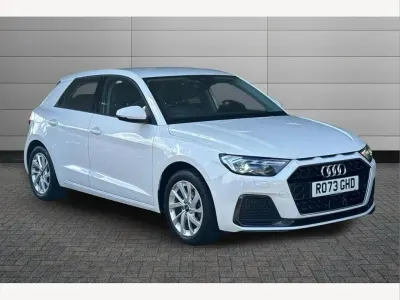 Begagnad Audi A1 Sport 95 HK (69 kW) 2023 Vit SUV
