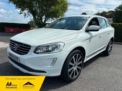 Used Volvo XC60 SE Lux 190 HP (139 kW) 2016 White SUV