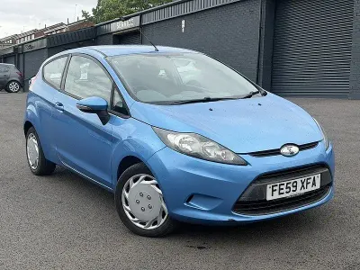 Begagnad Ford Fiesta Style 82 HK (60 kW) 2009 Blå Halvkombi