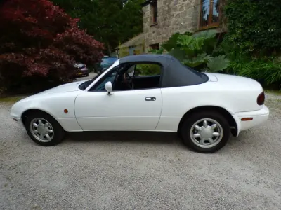 Used Mazda MX5 1990 White Cabriolet