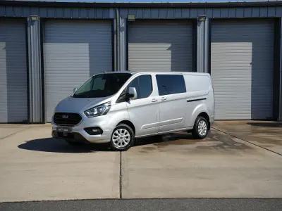 Used Ford Transit Custom Limited 130 HP (95 kW) 2023 Silver Van