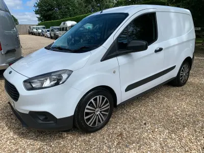 Used Ford Transit Courier 75 HP (55 kW) 2020 White Van