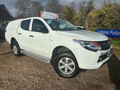 Used Mitsubishi L200 154 HP (113 kW) 2018 White Pickup